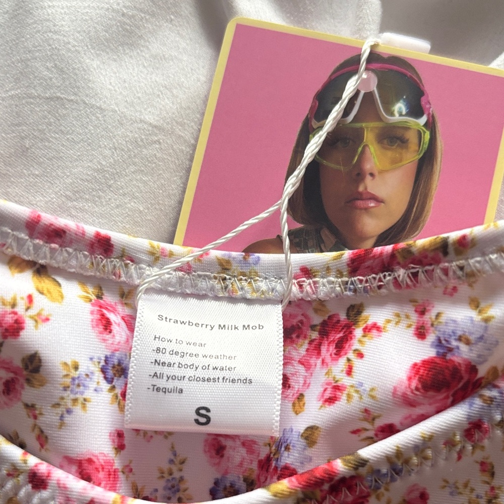 Strawberry Milk Mob Young Love Floral Two-Piece Bikini Set - Picture 8 of 9